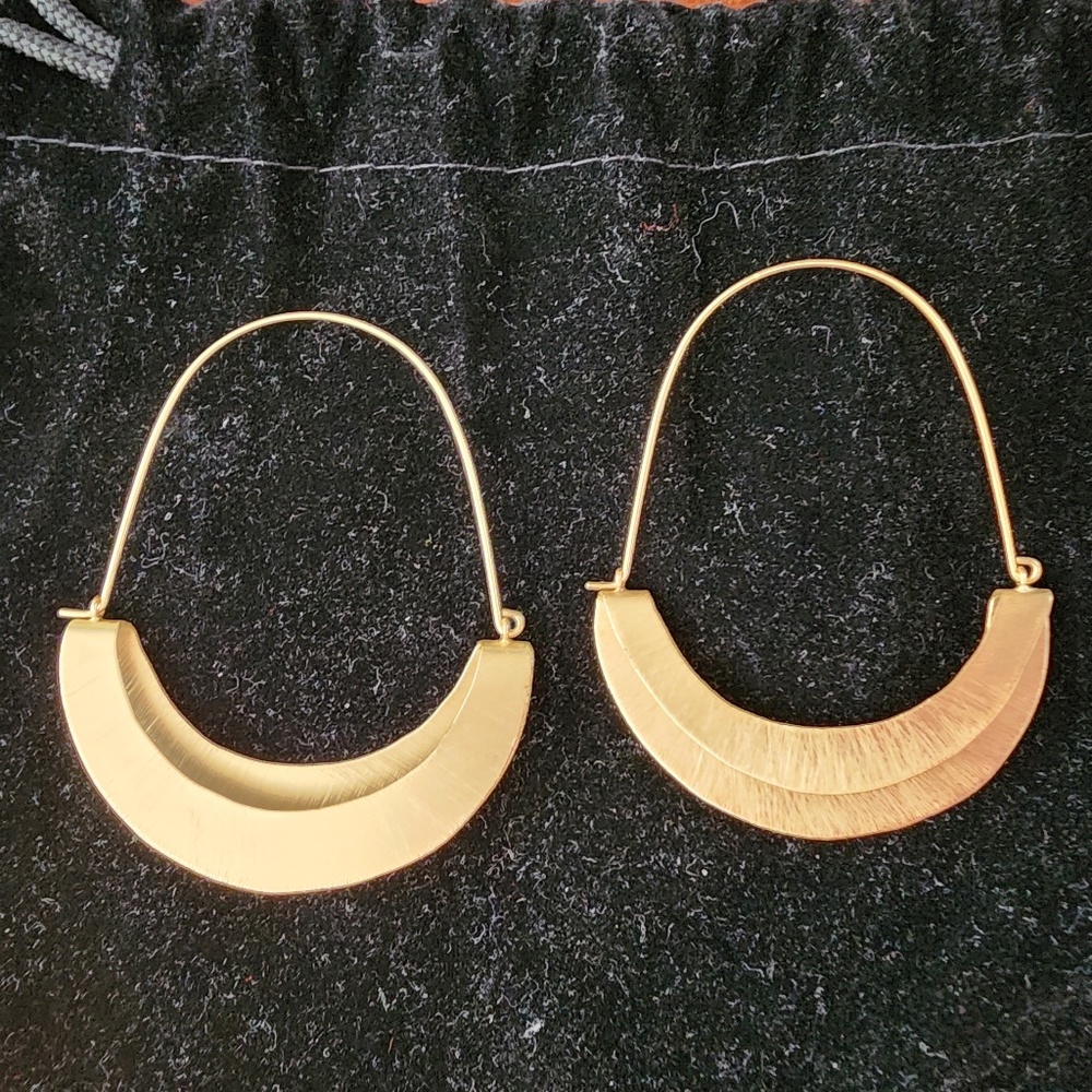 Brushed goldstone hoops
